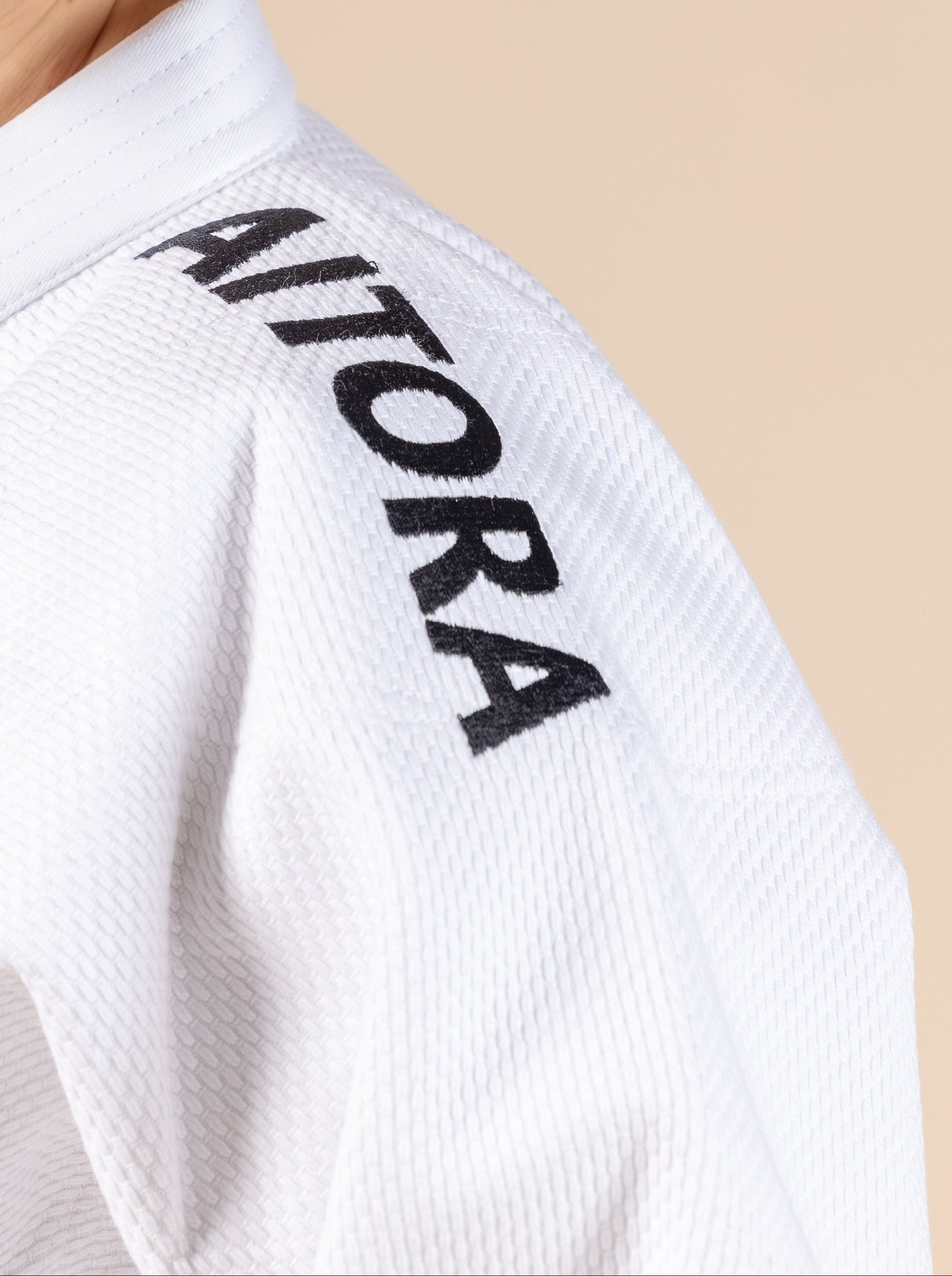 Judoanzug - weiß | blau | Wettkämpfer | Jugendliche | Erwachsene | 600 | True Shinzen | AITORA